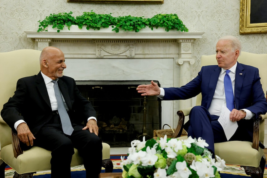 Le président américain Joe Biden rencontre le président afghan Ashraf Ghani à la Maison Blanche à Washington le 25 juin.