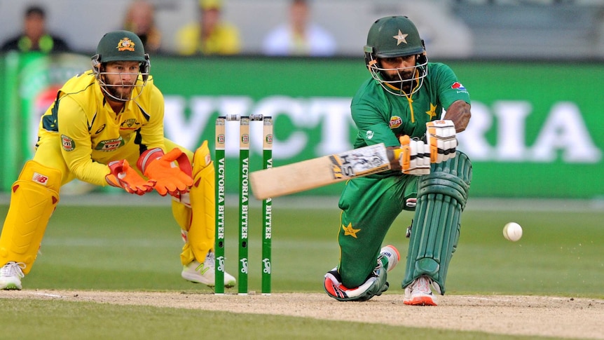 Mohammad Hafeez of Pakistan plays a shot against Australia in the second ODI at the MCG.