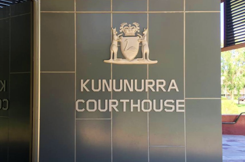 Close up of Kununurra Courthouse sign from outside