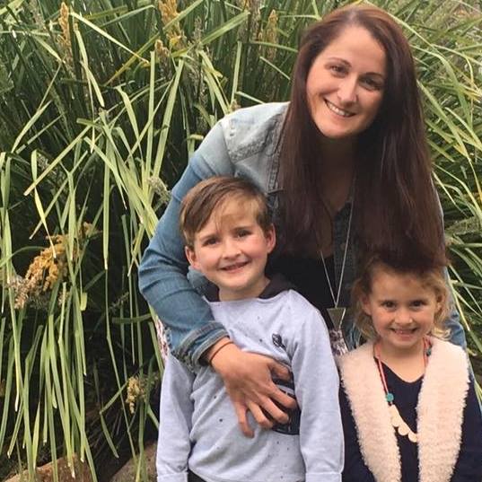 Should peanuts be banned on planes? Mid-air emergency sparks debate