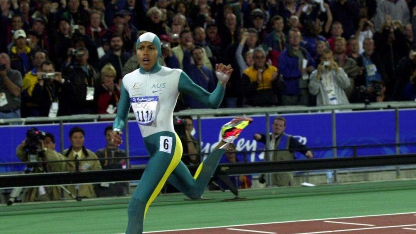 Cathy Freeman wins the Womens 400m final at the 2000 Sydney Olympics