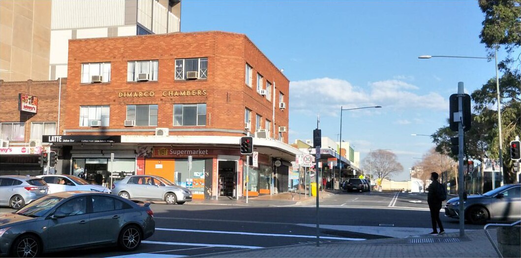 A photo outside the railway station.