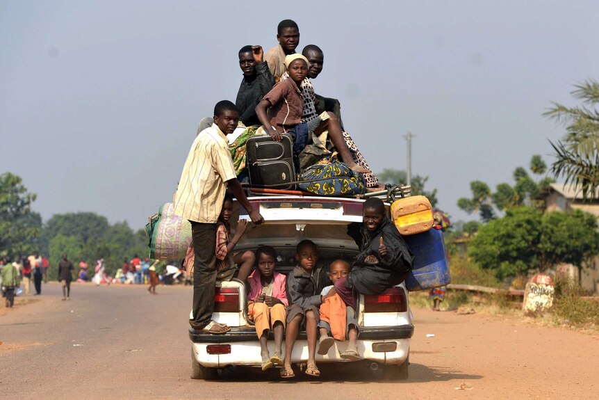 Residents flee Bangui after grenade attack