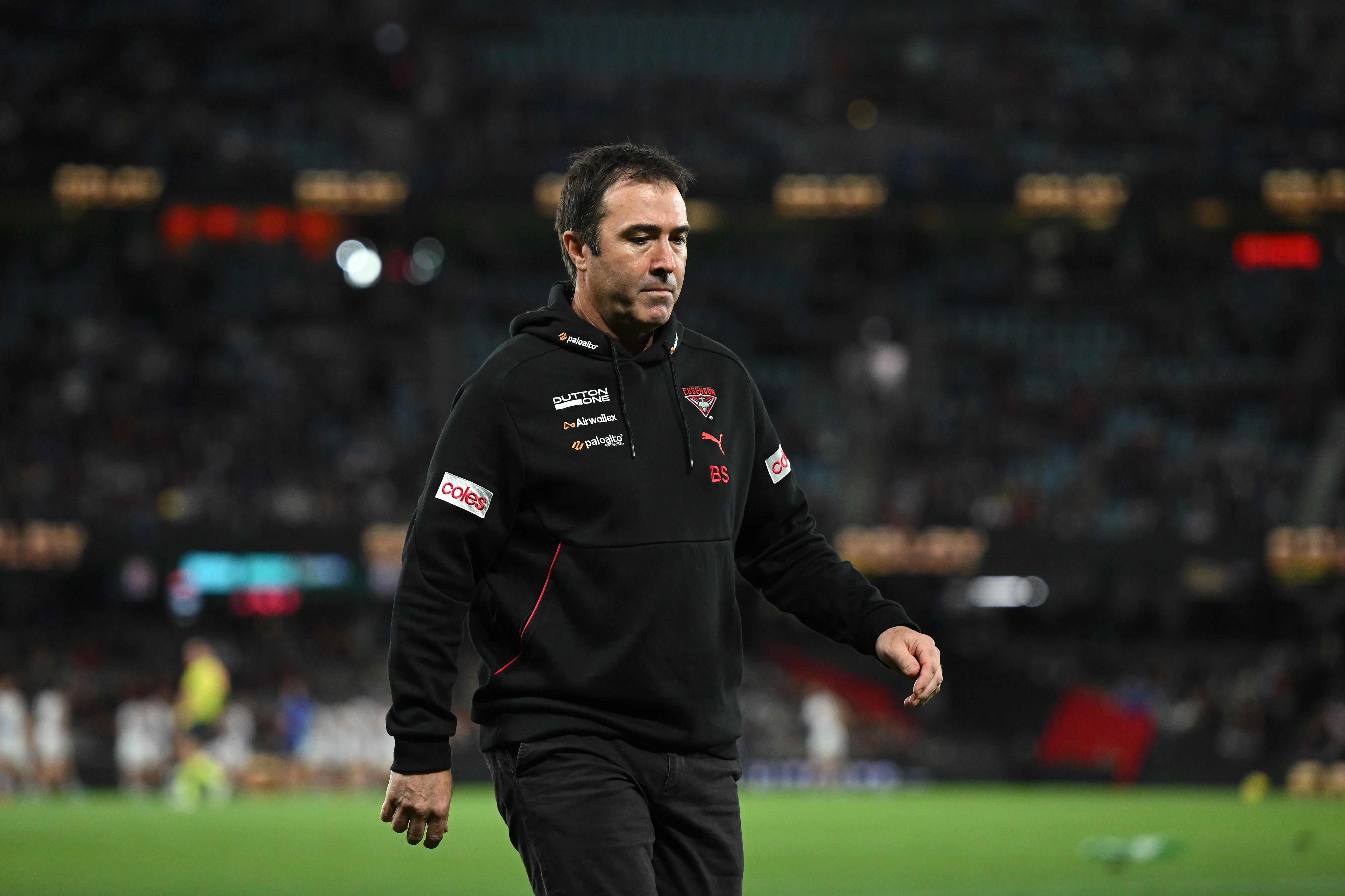 Essendon Bombers coach Brad Scott adamant club is not rebuilding despite losing streak