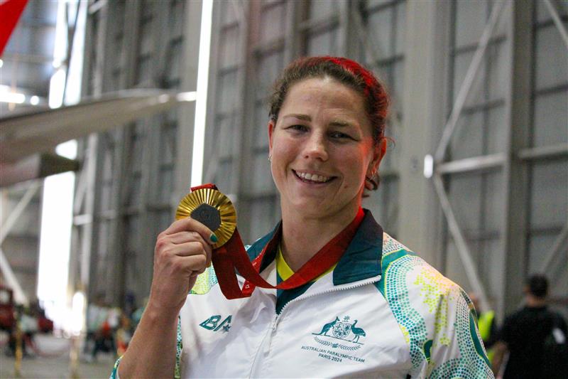 Gold medallist who endured 16 surgeries in 9 months hangs up oars
