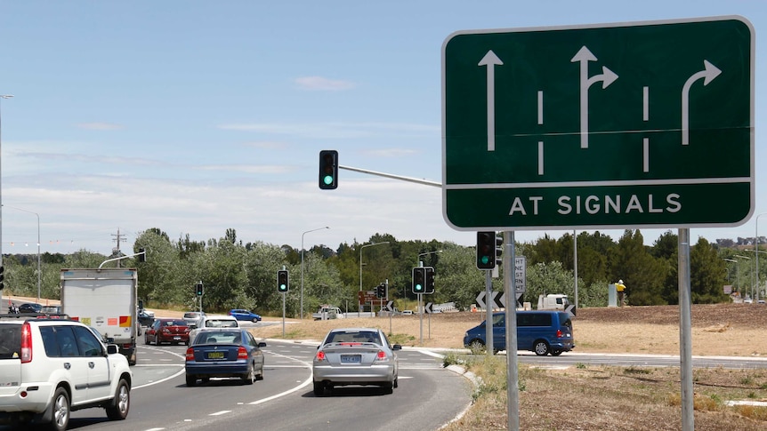 Barton Highway signals