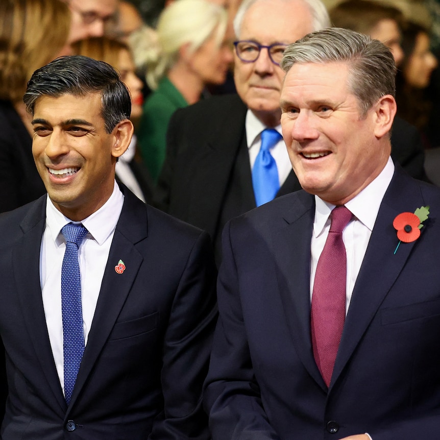 British Prime Minister Rishi Sunak (L) and Labour Party leader Keir Starmer (R)