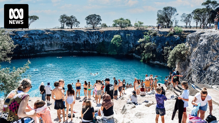 Little Blue Lake 'littered' with human faeces, sparking calls for toilets at iconic sinkhole