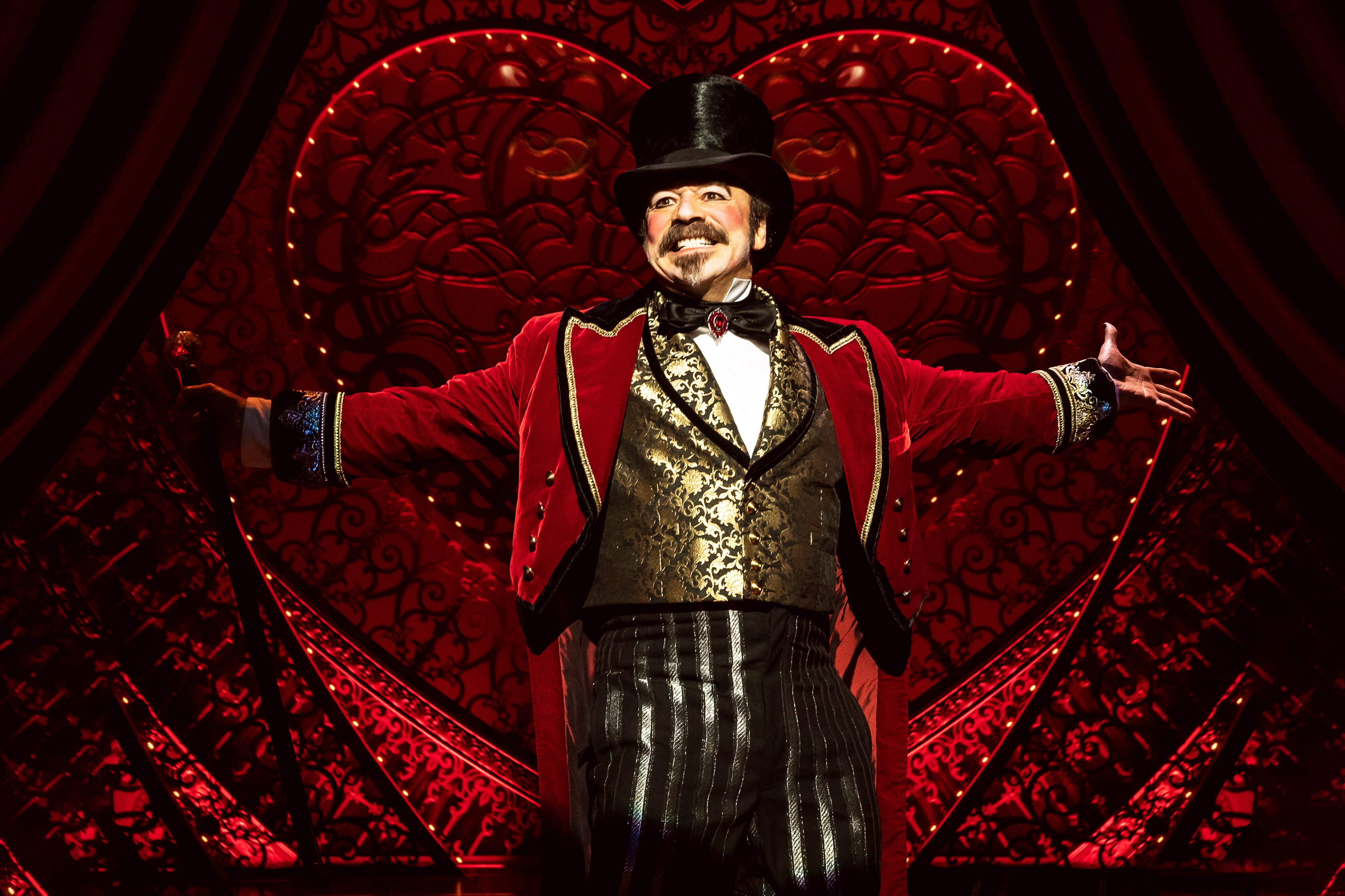 Danny Burstein as nightclub owner Harold Zidler in Moulin Rouge! The Musical.