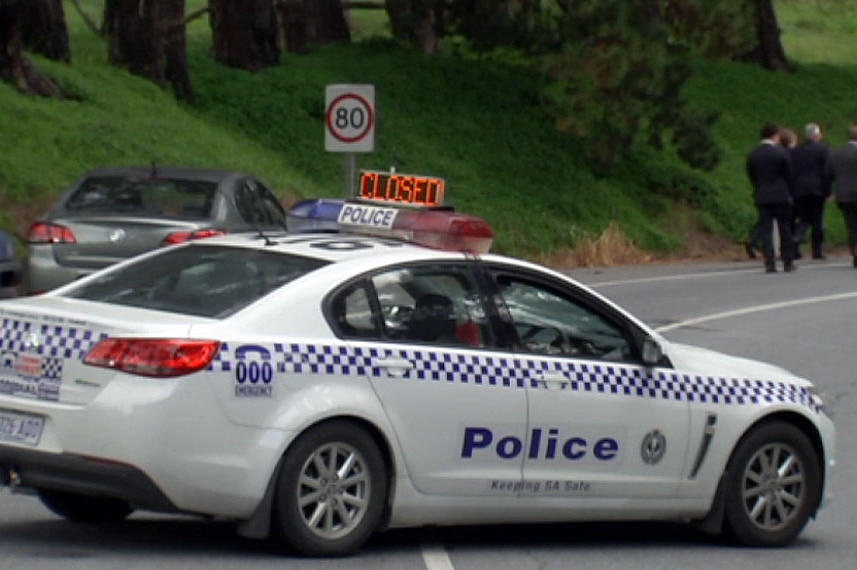 Jury and lawyers along with police attended the scene of a fatal accident in the Adelaide Hills for Bo Xi Li's trial.