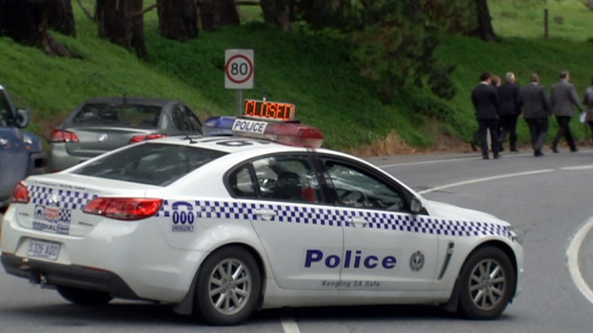 Jury and lawyers along with police attended the scene of a fatal accident in the Adelaide Hills for Bo Xi Li's trial.