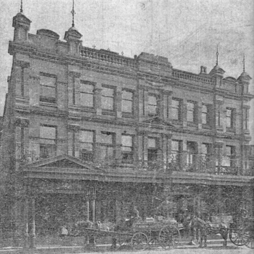 Black and white image of a historical building.