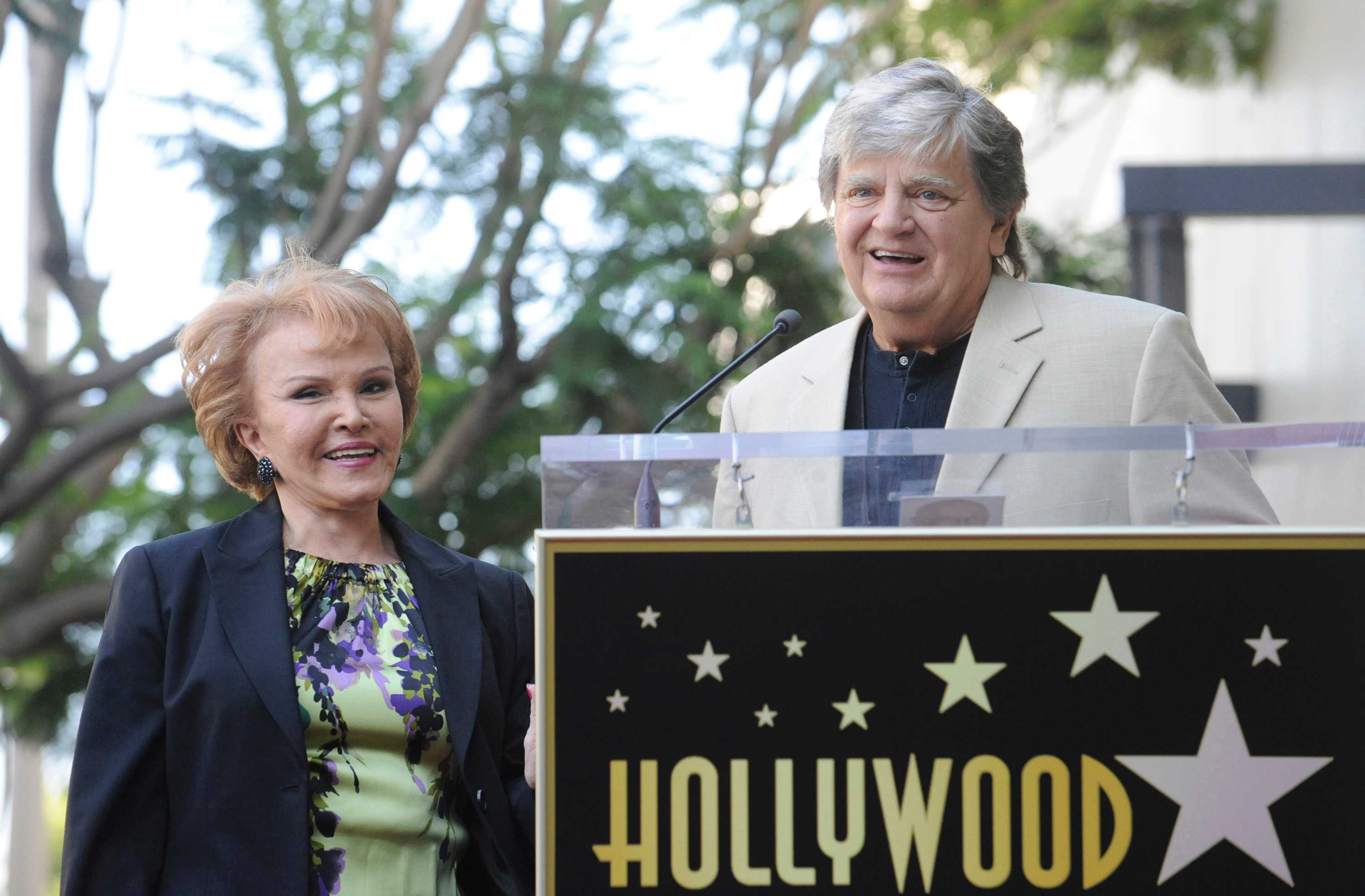 Phil Everly speaks at ceremony in Los Angeles