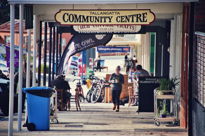 Tallangatta main street.