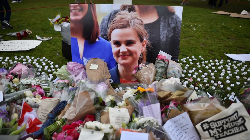 Jo Cox floral tribute