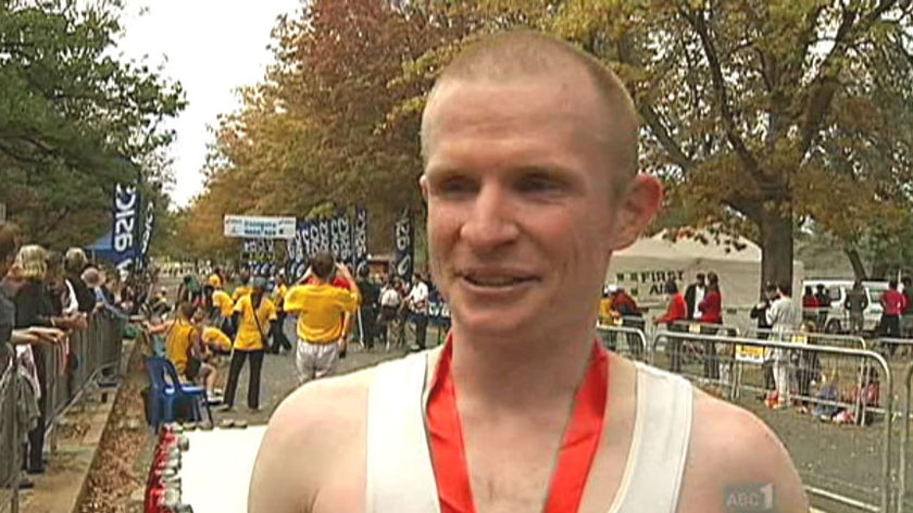 Sydney runner David Criniti won the 2009 Canberra Marathon in a time of two minutes, 26.1 seconds.