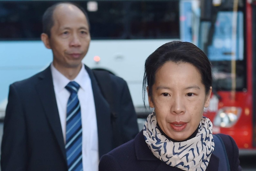 Robert Xie and Kathy Lin walking into the NSW Supreme Court in Sydney.