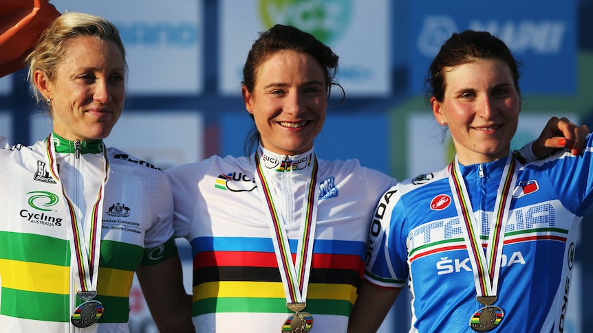 Australia's Rachel Neylan has won silver in the women's road race at the world titles.