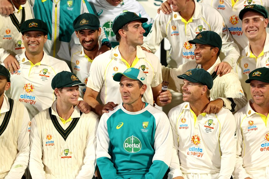  Head coach Justin Langer of Australia celebrates with his players after winning the Fifth Test in the Ashes