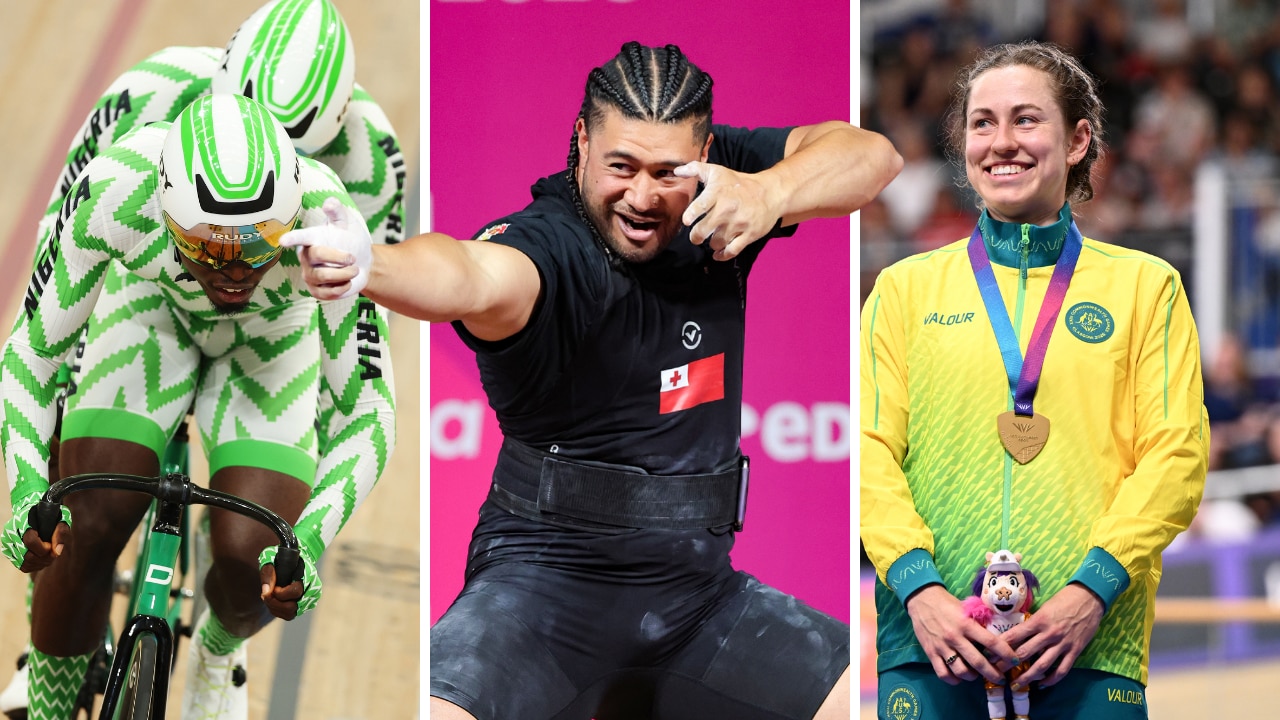 Quick hits: Tongan dance moves bring joy, David Beckham hits the velodrome