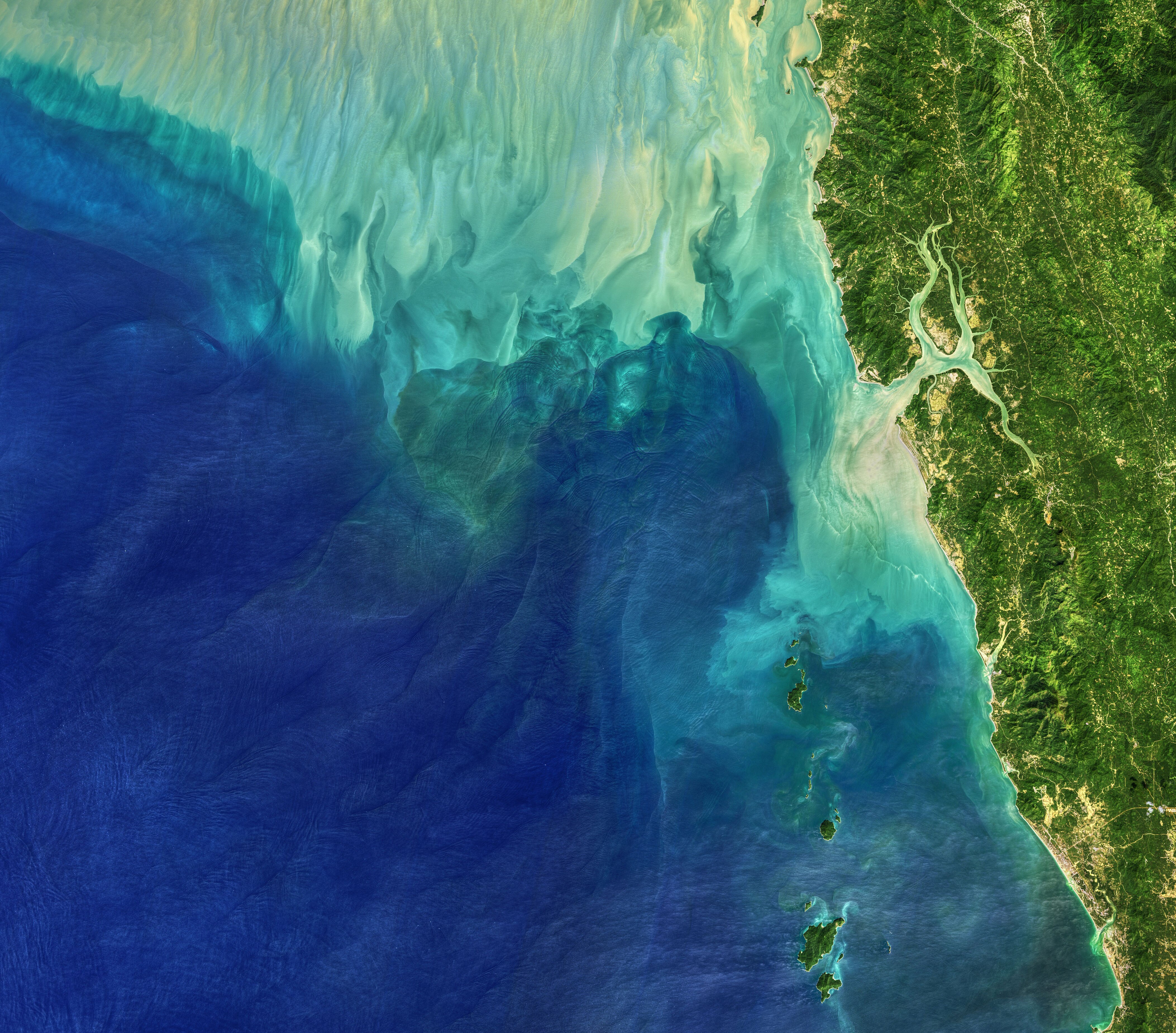 A satellite image showing internal waves in the Andaman Sea.