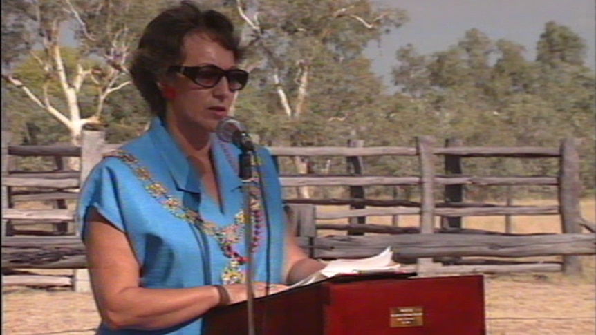 Tributes flow for Red Centre town's first woman mayor.