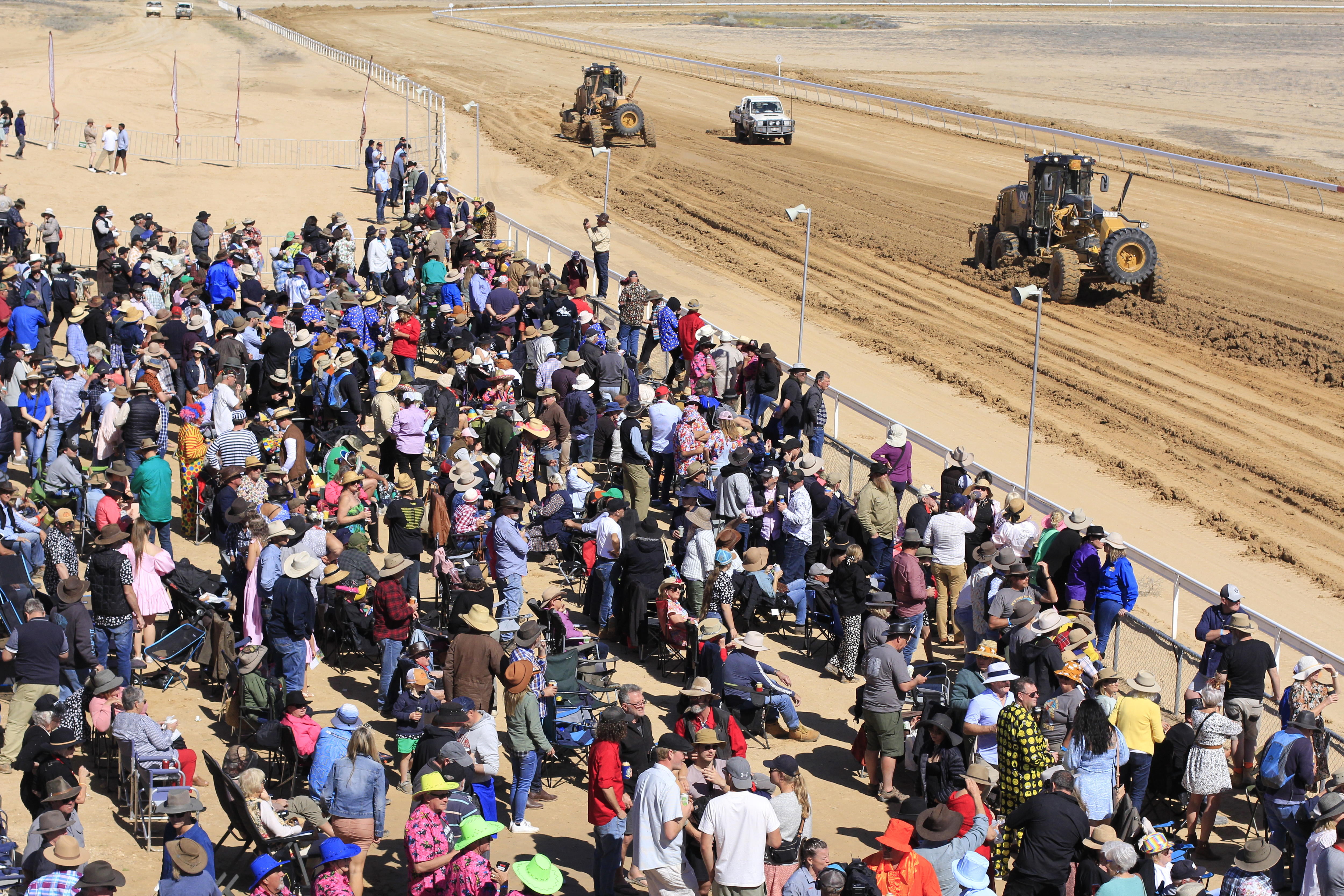 Birdsville Races 2022 Go Ahead After Weather Washes Out Day One ABC News   D30a8c3bfeb427d51acdbad2ca991bfc