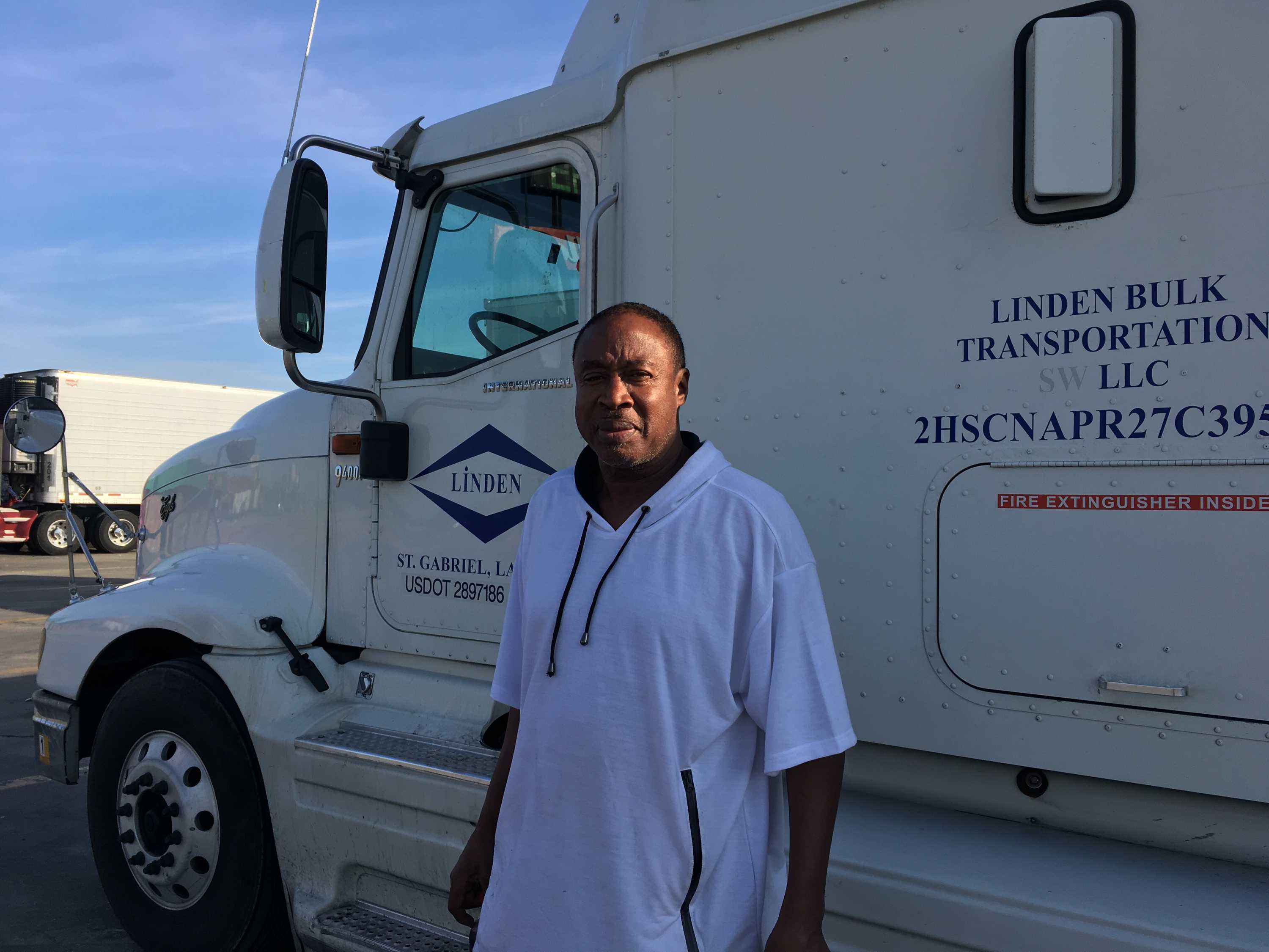 Driverless trucks threaten jobs in 'Trumpland' - ABC News