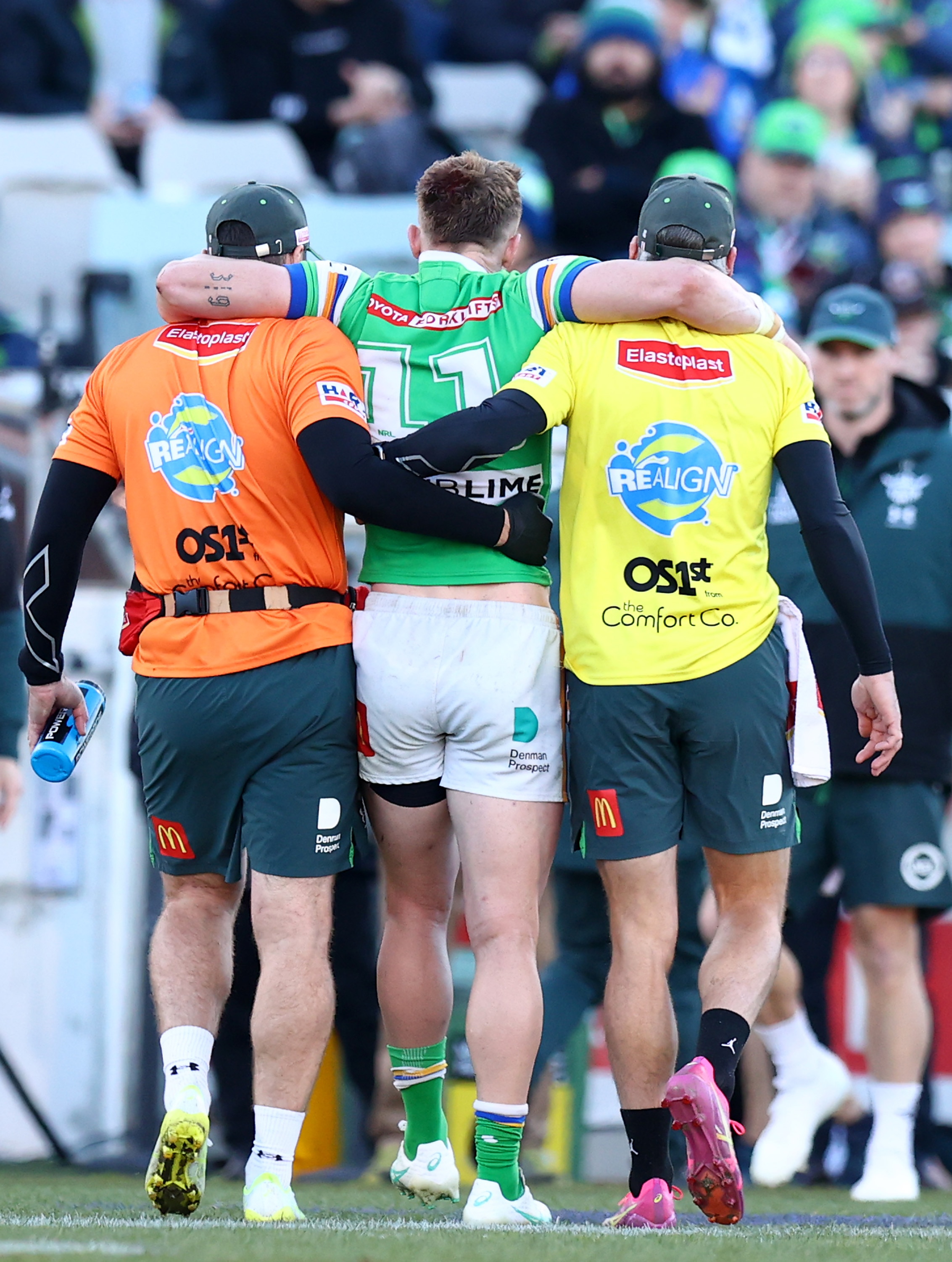 Live: Raiders star suffers suspected Achilles rupture, Warriors host Dragons