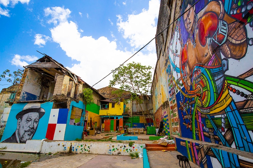 Colourful mural of famous boxer Roberto Duran who grew up in El Chorrillo.