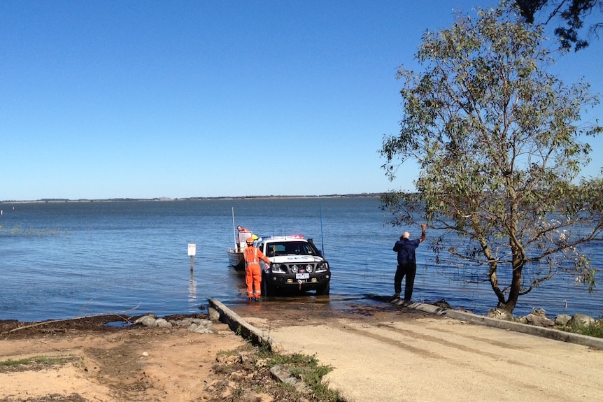 A man in his 20s is missing on Lake Burrumbeet.