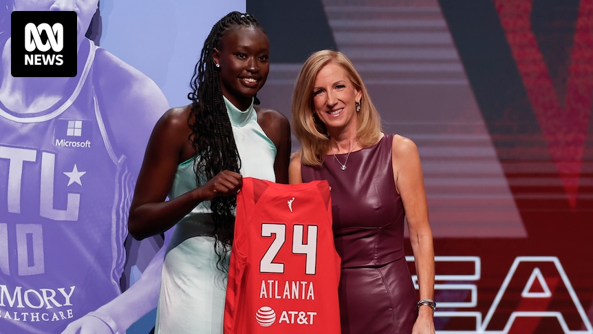 Caitlin Clark a été sélectionnée première au repêchage de la WNBA, devant les Australiennes Nyadiew Puoch, Isobel Borlase et Jaz Shelley.