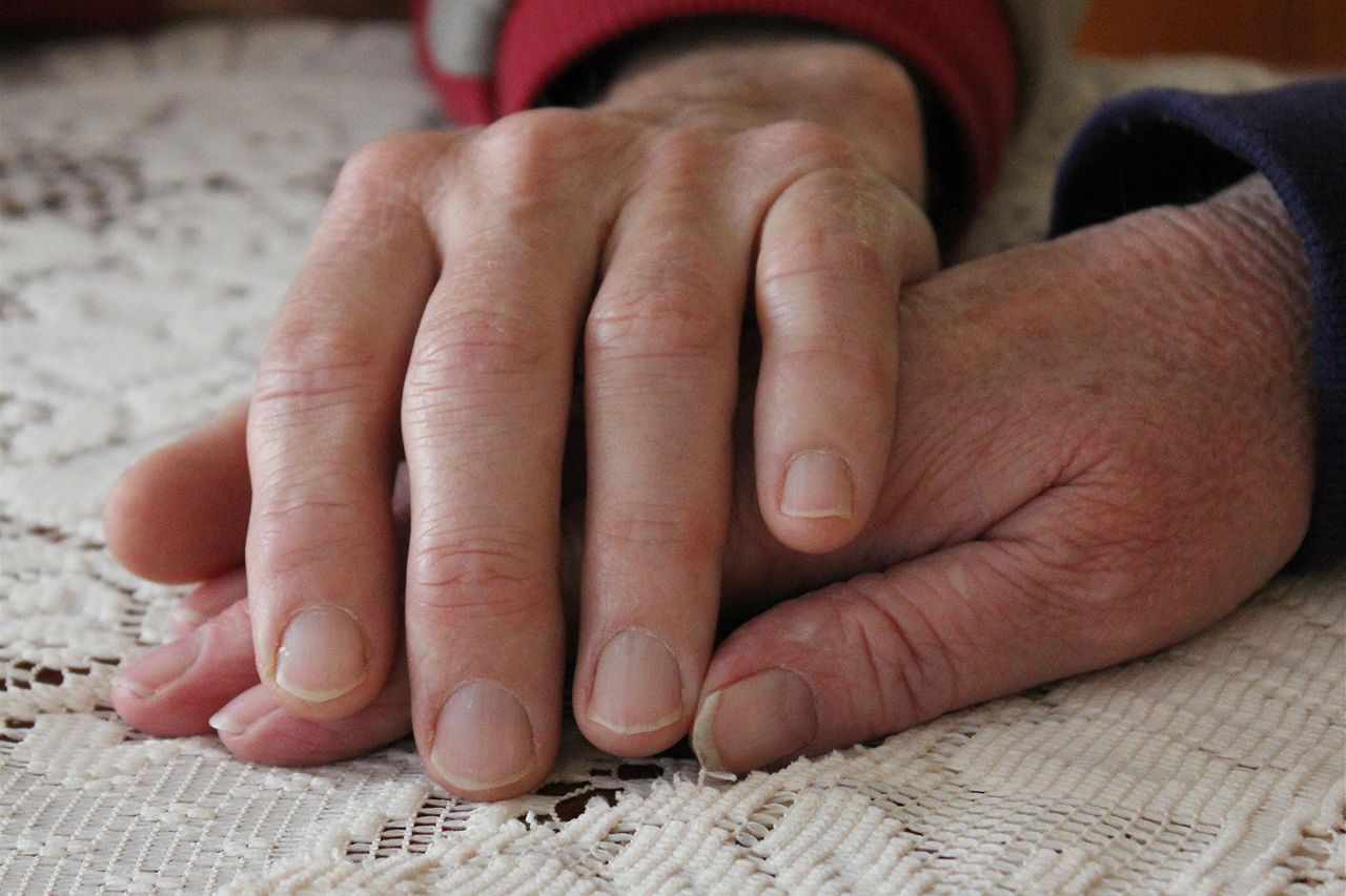 Carers of cancer sufferers in increasing distress - ABC listen