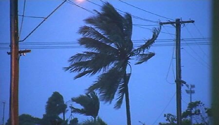 Larry smashes far north Qld coast - ABC News