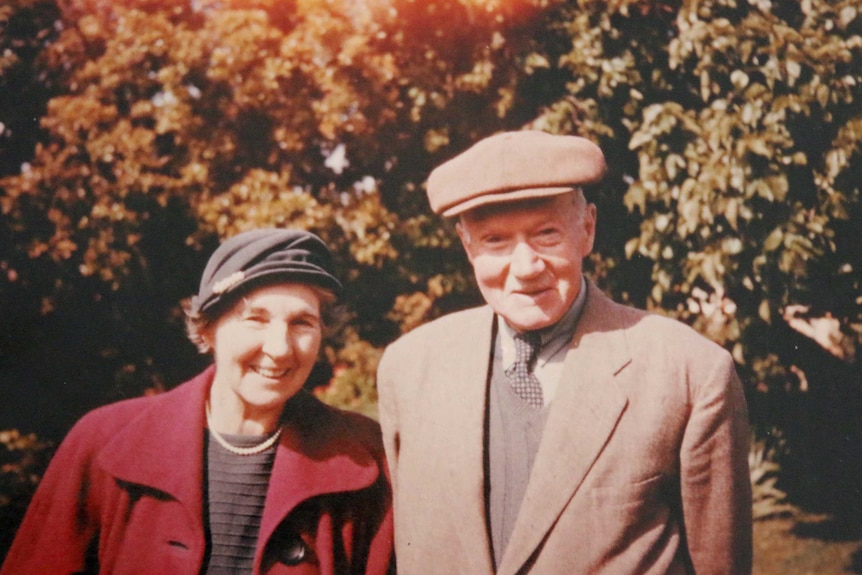 Family photo of Tasmanian couple Alice and Charles Elliott