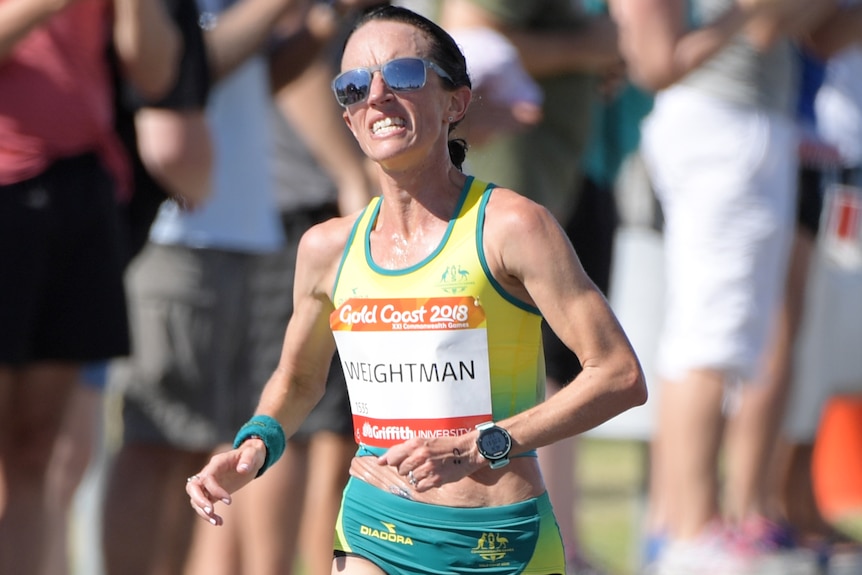 Lisa Weightman competing at the 2018 Commonwealth Games.