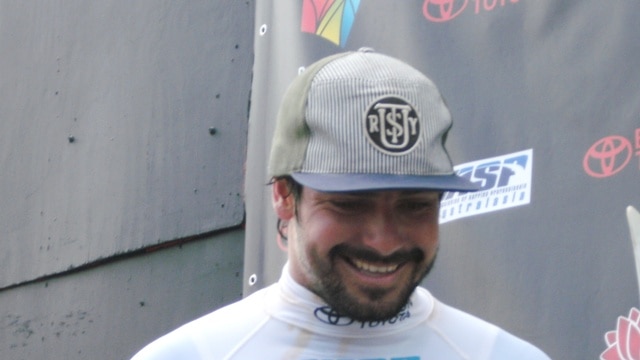 Brazil's Willian Cardoso wins the 2012 Surfest title in Newcastle.