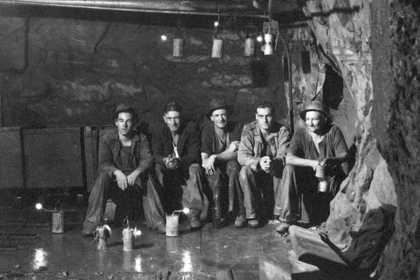 Old miners in Bendigo
