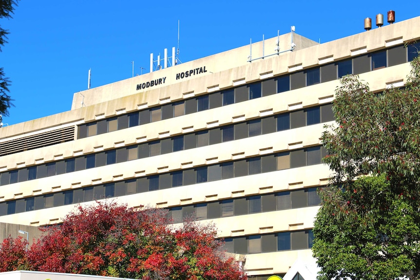 exterior of Modbury Hospital