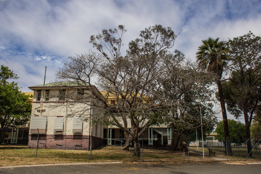 Sunset hospital, 20 November 2014.