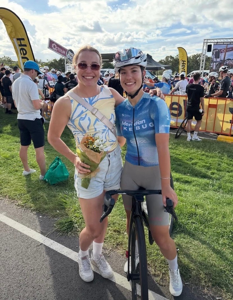 Kristina Clonan and Amelie Sanders hug