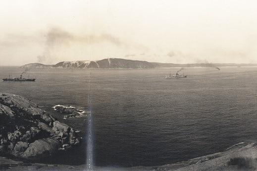 view of Australian and New Zealand troops departing Western Australia in 1914. 
