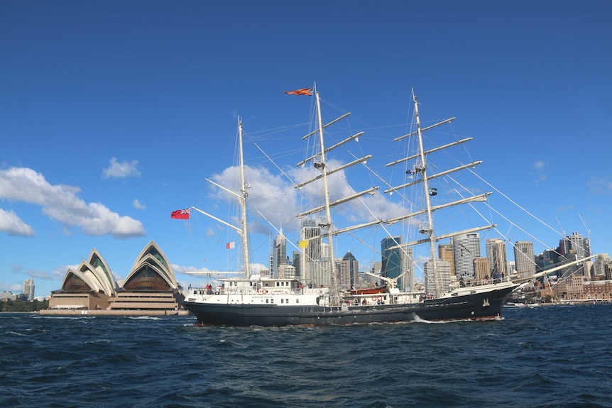 Tall ship Tenacious sails into Sydney Harbour