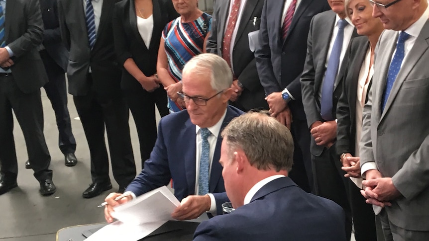 Malcolm Turnbull signs the City Deal Will Hodgman