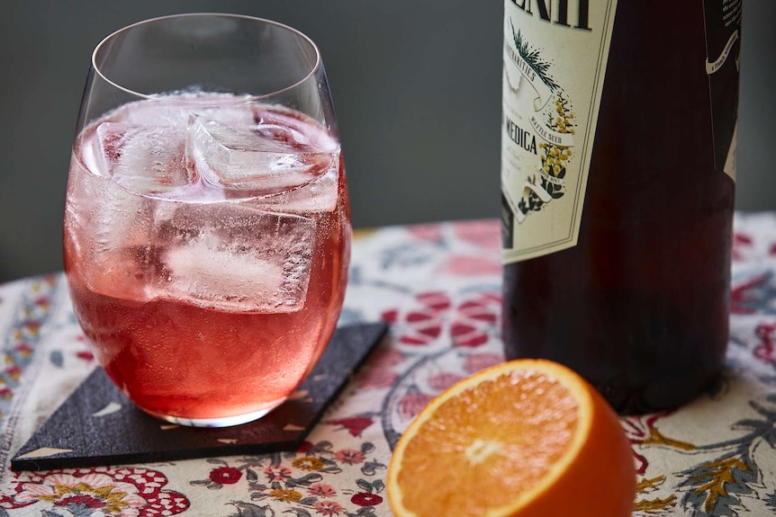 Vermouth in a glass to depict a collection of low-alcohol cocktail recipes.