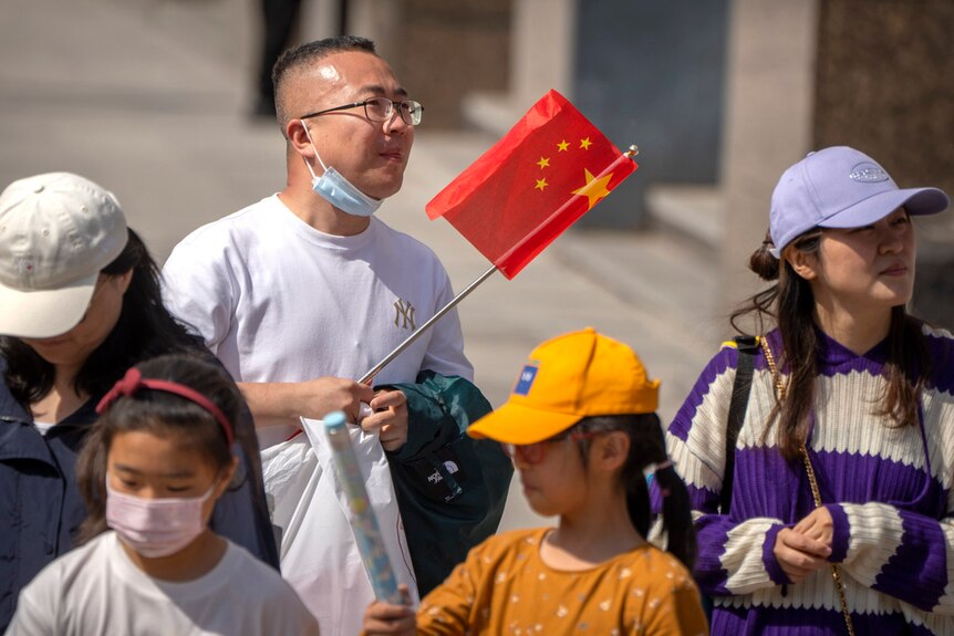 不少中国民众选择在五一小长假外出旅游。