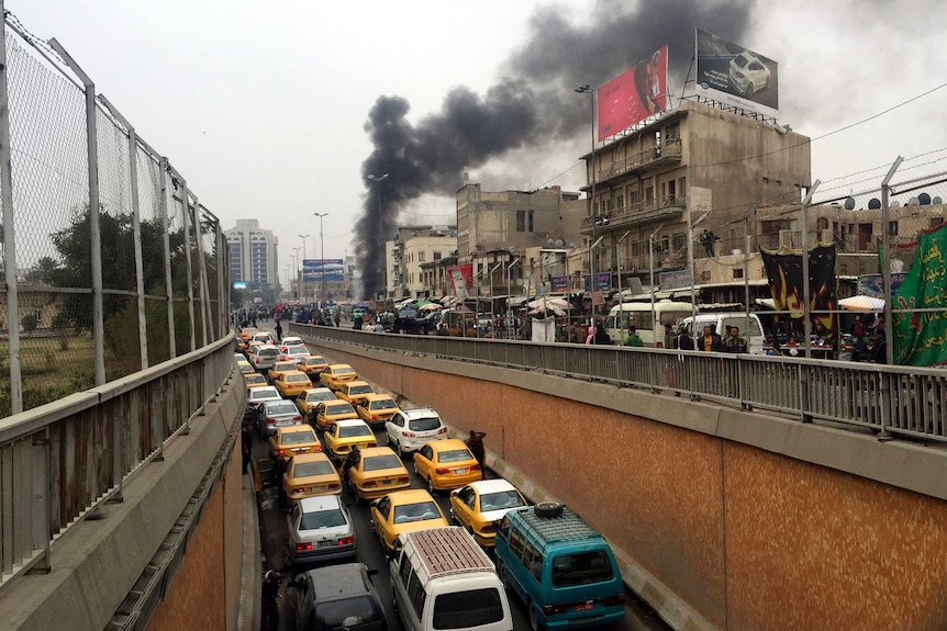 Bomb attack in Baghdad Jan 30 2015 kills at least 15 people