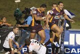 Te'o scores against Wests