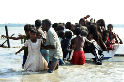 A Sri Lankan army picture showing civilians fleeing the war zone (AFP: Sri Lankan Army)