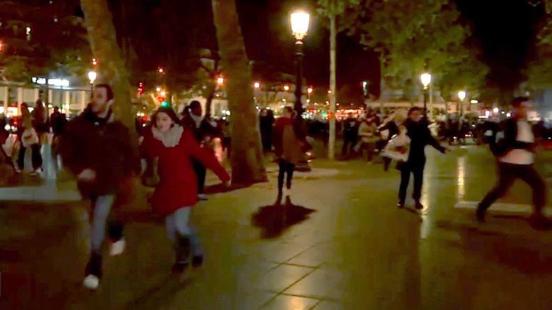 Crowd runs from Paris false alarm (Courtesy Channel 4)